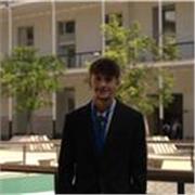Estudiante de la UPF, actualmente cursando un Doble Grado de Derecho y Eco/Ade.
Matriculado con honores en bachillerato social.