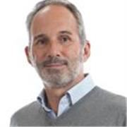 Profesor de marketing y estrategia de marca. Mas de 15 años como consultor estratégico de marca en numerosos sectores economicos. 