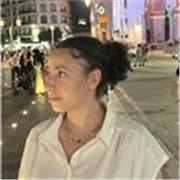 Étudiante en médecine proposant des cours particuliers et de l’aide aux devoirs en mathématiques, physique-chimie, français et SVT