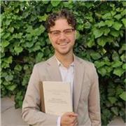 Sono laureato in informatica (unibo) e diplomato al Liceo scientifico bilingue. Attualmente lavoro come sviluppatore software pres