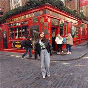 Soy estudiante de Traducción e Interpretación con muchas ganas de enseñar el idioma a cualquier nivel o dar clases de lengua caste