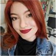 Studentessa di Lingue e Letterature Straniere impartisce lezioni di lingua e letteratura inglesi e italiane