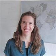 Estoy certificada como profesora de inglés como lengua extranjera y tengo más de 5 años de experiencia enseñando inglés y español.