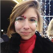 Laureata in lingue offre ripetizioni di inglese, spagnolo, tedesco, portoghese e svedese