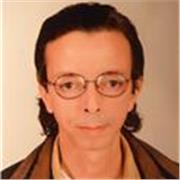 Professeur de Français, niveau collège et lycée. Recours aux techniques modernes et éprouvées  pour dispenser les cours et assurer