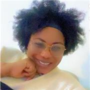 Professeur particulier donne des cours de français aux collégiens