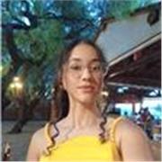 Professor a particular de matemática, graduada em Arquitetura e técnica em administração