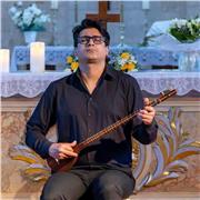 professeur du Setâr et du Târ (instruments iraniens) répertoire folklorique, traditionnel et classique persan