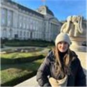 Boost your confidence and achieve higher grades with expert English tutoring tailored to your needs