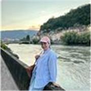 I would like to teach Arabic language for whome are interested to learn multi languages and explore more about the differences between cultures and languages