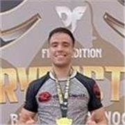 Coach dynamique et motivant je vous aide à mieux vous sentir mentalement et physiquement 