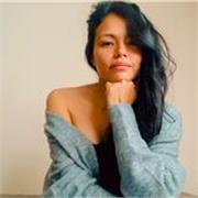 Especialista en marketing y comunicación digital con más de 10 años de experiencia ayudando a marcas, emprendedores y PYMES.