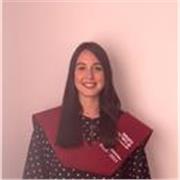 Profesional de la comunicación y marketing, graduada en publicidad y relaciones públicas y periodismo. Master en gestión de RRSS. 