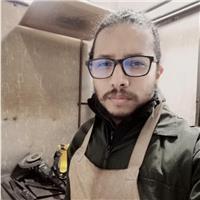 Profesor ingeniero mecánico con maestría en ingeniería mecánica