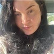 Diplomata in lingue e studentessa di Storia. Mi offro per aiutare e a rendere sereno lo studente