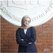 I'm an English teacher with 2+ years experience offering private English lessons for children and adults! 