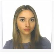 Profesora de inglés, con título de C1 certificado Cambridge recién titulada, experiencia en Estados Unidos de profesora. 