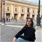 Doy clases particulares de refuerzo de inglés y otras materias (catalán, castellano, historia) para niños y niñas de primaria y ESO. Clases Online