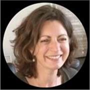 Professeure de FLE, expérience en pays anglophone (niveau collège et lycée), niveau de français parfait et bon niveau en anglais. 