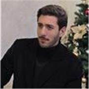 English lessons focused on real-world fluency and confident expression