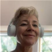 Profesora de inglés imparte clases particulares a niños y adultos de todas las edades