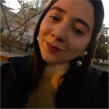 Estudiante avanzada en Trabajo Social, de la Universidad Nacional de Cba