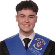 Graduado en física e instrumentación espacial con 5 años de experiencia en clases de física y matemáticas desde ESO a universidad