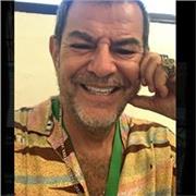 Maestro de arte y literatura con maestría en comunicación. Experiencia en niveles de secundaria y preparatoria español e inglés