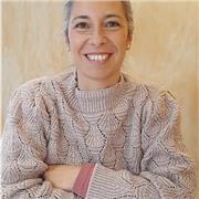 Periodista y escritora de literatura infantil ofrece clases de repaso de primaria y talleres de escritura creativa