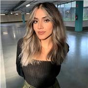 Laureata impartisce lezioni di italiano per stranieri