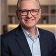 Professor de Português com ampla experiência em Gramática, literatura e produção textual