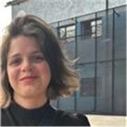 Piacere, sono Sally, un’insegnante austriaca originaria dell’Alto Adige. Andrò a Bari per mezzo anno e mi farebbe piacere aiutarti