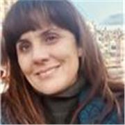 Soy trabajadora social y formadora. Posgrado en Mediación y Economía Social y Solidaria. Tengo 25 años de experiència