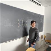 Laureando Magistrale per Aiuto Compiti, relativi a materie scientifiche e Inglese