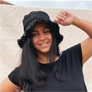 Maestra de apoyo escolar del nivel primario