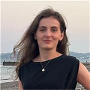 A native English-speaking London-based lady interested in helping adult/young-adult learners to achieve English fluency remotely. 