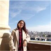 Etudiante bilingue (français/ anglais), donne des cours d'anglais et d'histoire. Peut faire du soutien scolaire