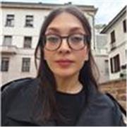 Laureata in Lingua e Letteratura Inglese, insegno inglese da oltre 6 anni a studenti di tutti i livelli. Lezioni personalizzate e coinvolgenti, pensate sulle tue esigenze e sui tuoi obiettivi. Lavoreremo su Grammatica, vocabolario, lettura, comprensione e