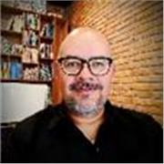Maestro de apoyo escolar especializado para niños