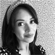 Online life coach specialising in stress, identity and confidence