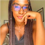 Studentessa di Medicina aiuto ragazzi di medie e superiori a recuperare debiti, compiti estivi o preparazione anno successivo