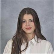 Alumna del C1 en Francia, con conocimientos para dar clases a niveles más bajos.