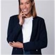 Soy una profesional en el área financiera, con mucho pedagogía y empatia para enseñar, me gusta leer y apoyar. 