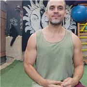 Preparador físico, especialista en acondicionamiento integral, con conocimientos en musculación, entrenamiento funcional, preparación de deportistas, y yoga.
Cuento con espacio propio para realizar entrenamientos. También voy a domicilio