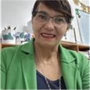 Maestra de apoyo para niños de preescolar y primaria en español y matemáticas