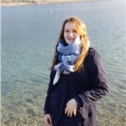 Chemielehrerin bietet individuelle Nachhilfe in Wien und online.