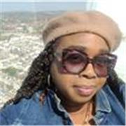 I am an engaging and experienced French specialist who gives lessons tailored to my students' needs.