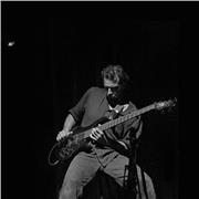 Profesor de musica imparte clases de armonia moderna, lenguaje musical, guitarra y bajo electrico para todas las edades