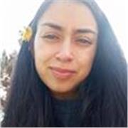 Estudiante de inglés apto para enseñar a niños y adolescentes