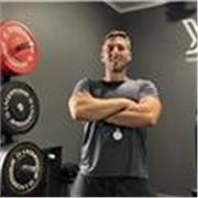 Preparatore atletico specializzato in coaching online - profilo IG @yourfitmaster